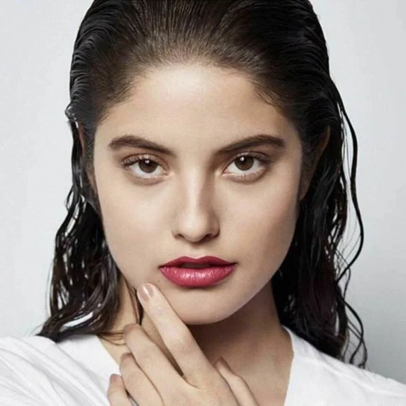 💋🆕💋 Context Matte Lip Lacquer in Say Love - Picture 4 of 4